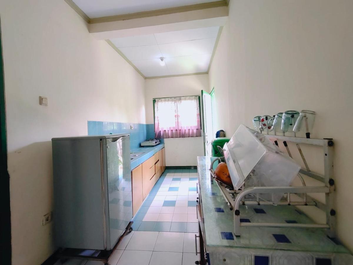 Villa Semesta Cikundul Buitenkant foto
